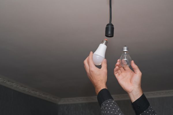 Light Bulbs Replacement in Logan
